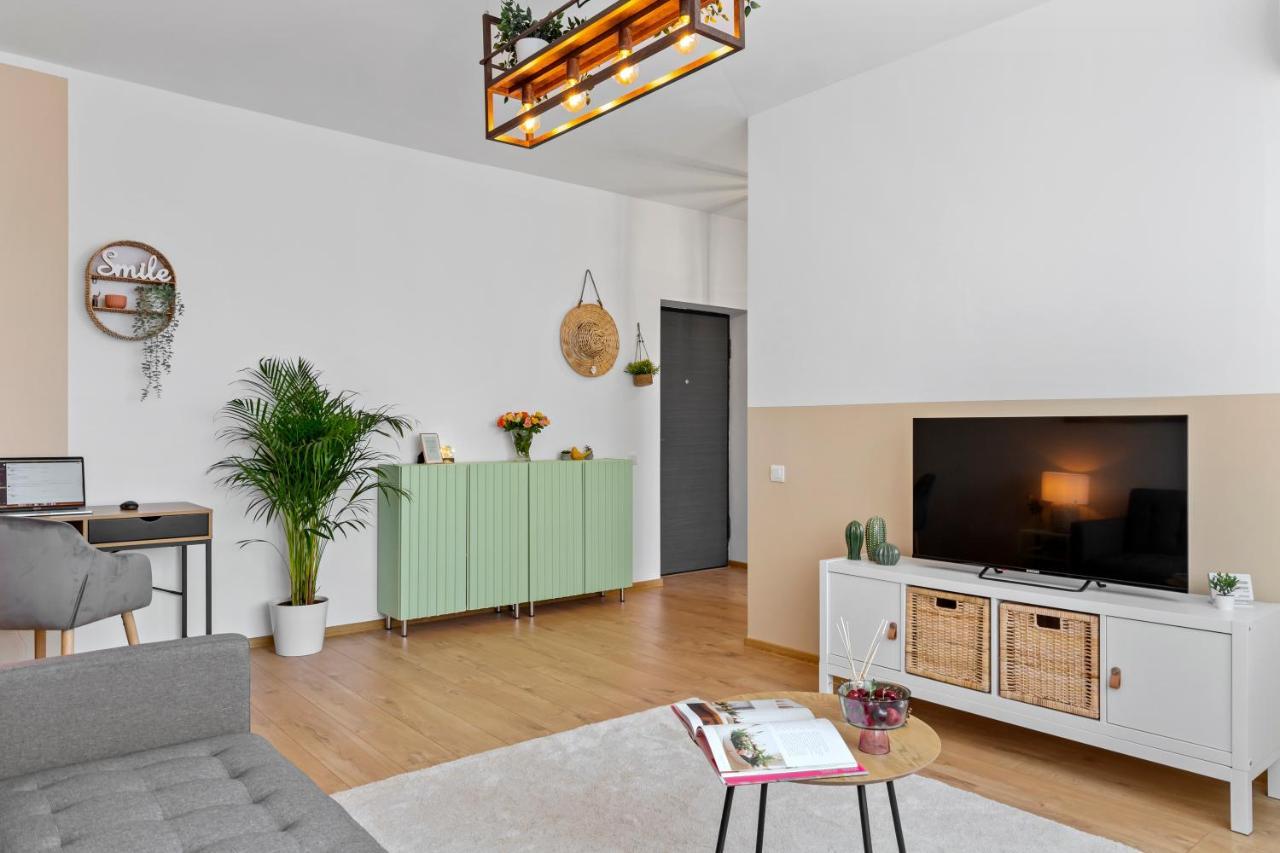 Artistry - Harmony In 1Br Apartment Bukares Bagian luar foto
